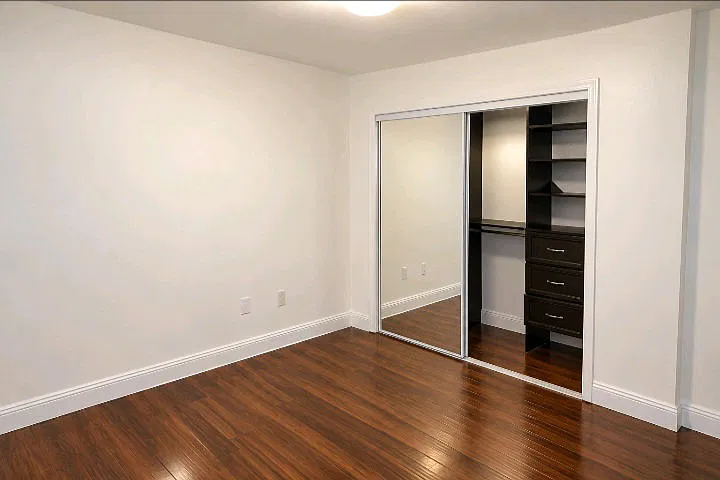 2 bed, 1.0 bath, 1100 sqft, $3,000 — Photo 4