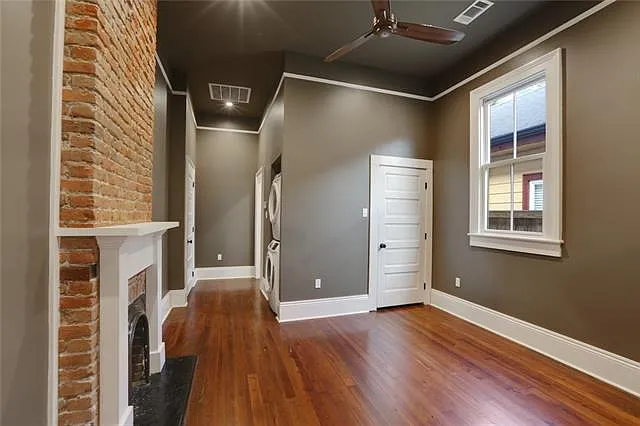 3437 Baronne St — Photo 6