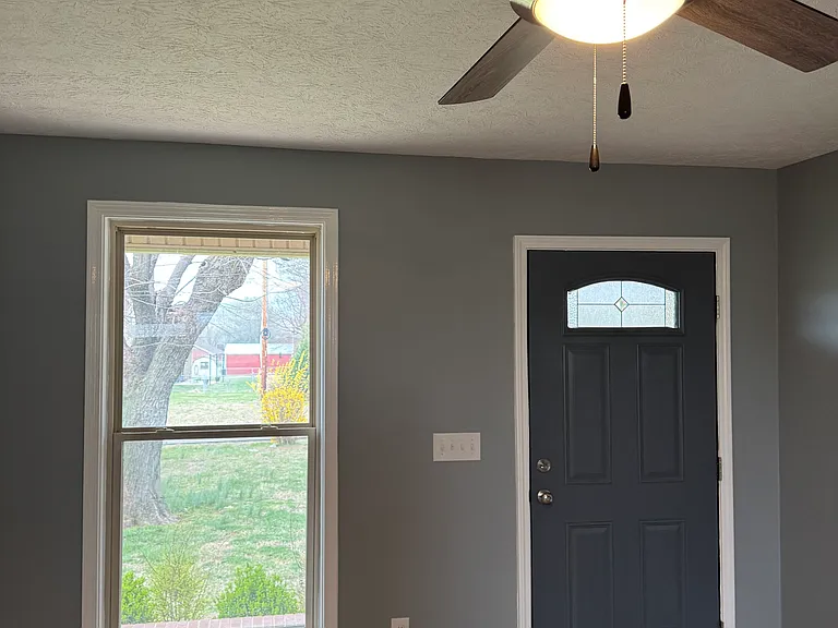 210 Airport Rd — Photo 4