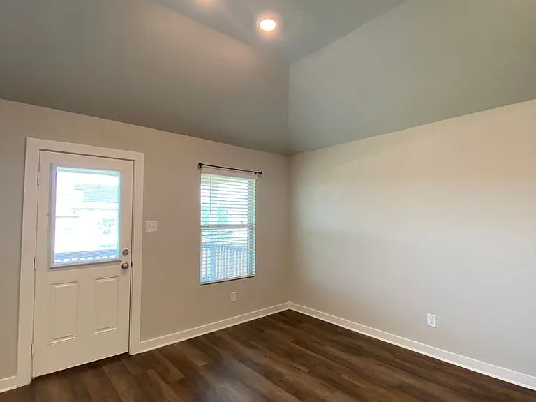 6015 Akin Stroll — Photo 26