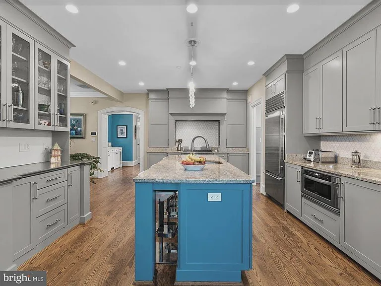 4400 Elm St — Photo 15