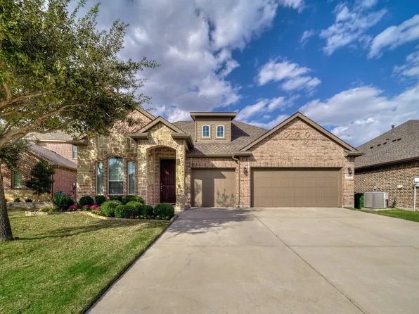 211 Derby Ln, Lake Dallas, TX 75065