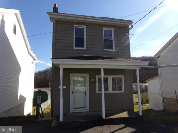 114 E Center St, Tremont, PA 17981