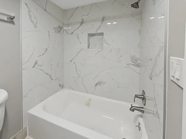 6301 N Falls Circle Dr #111 — Photo 12