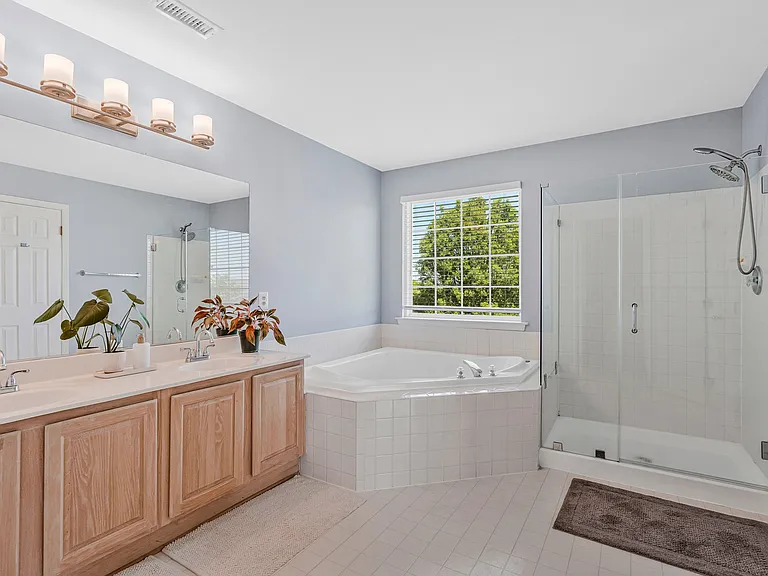 611 Curtin Pl SE — Photo 27