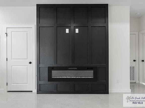 3rd image of 6062 Dakota Rose Cir