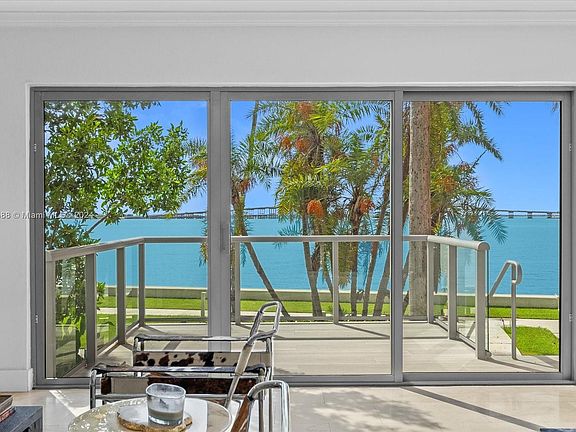 5th image of 1541 Brickell Ave APT T108