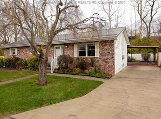 1931 Wilson Ave, Saint Albans, WV 25177