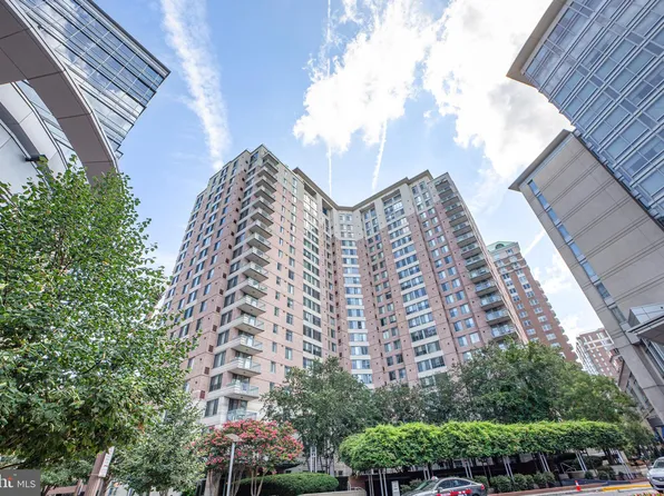 851 N Glebe Rd APT 1608, Arlington, VA 22203