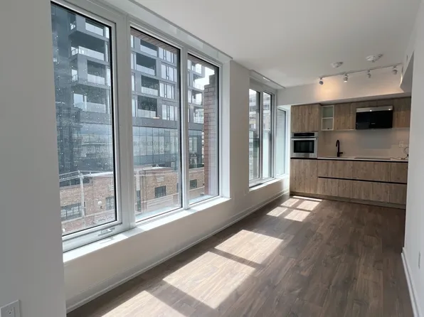 2 Augusta Ave, Toronto, ON