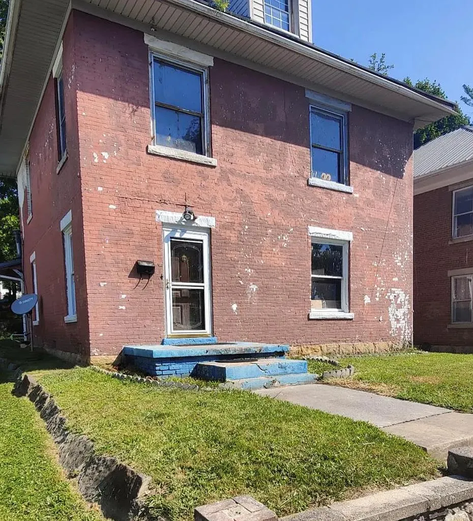 1006 Reynolds Ave photo 1