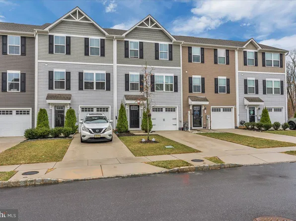 79 Burr St, Williamstown, NJ 08094