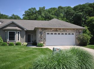 2201 Hunters Run, Kalamazoo, MI 49048