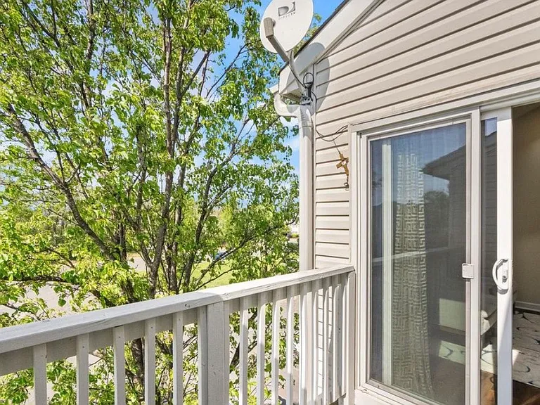8115 Lacy Dr #304 — Photo 11