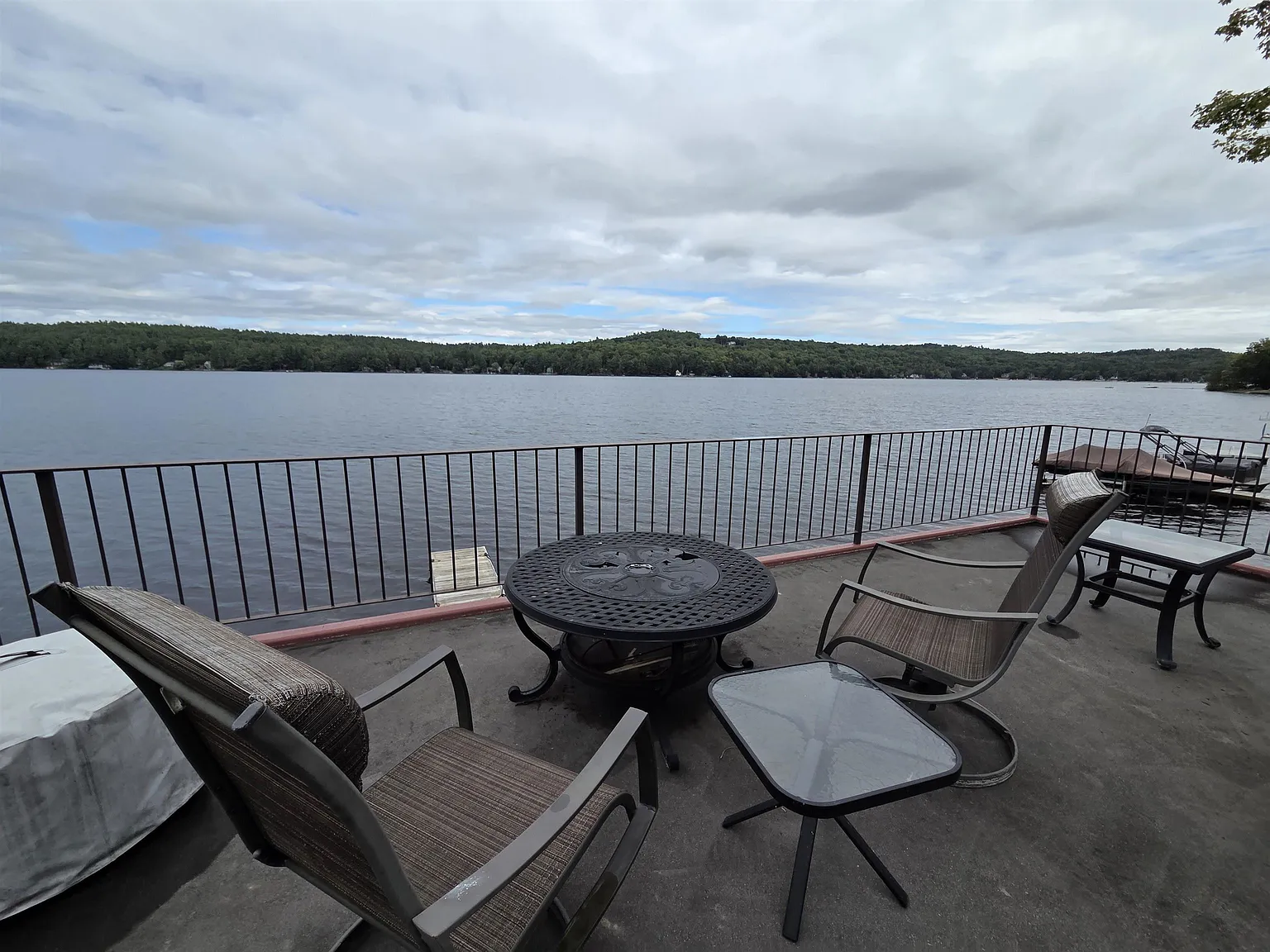 4 bed, 4.5 bath, 4627 sqft, $5,500 — Photo 3