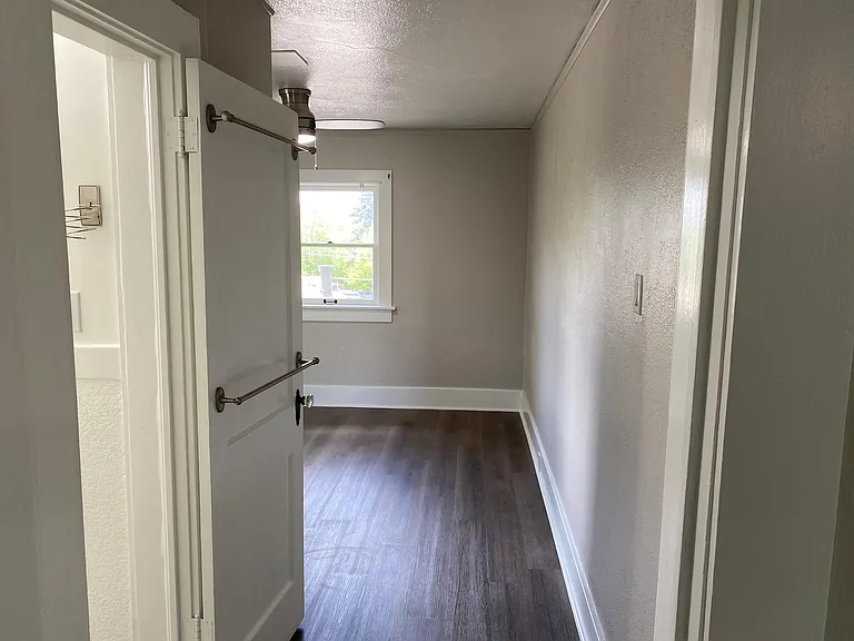 1449 S University Blvd — Photo 5