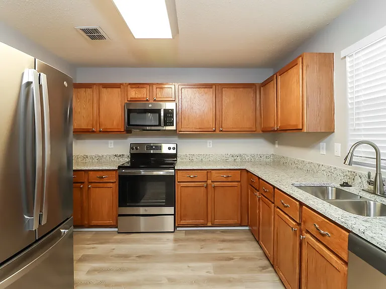 3951 Fox Run Dr — Photo 9
