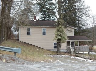 543 Oneida Valley Rd, Butler, PA 16001