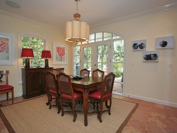 Ortega Blvd. Breakfast Nook