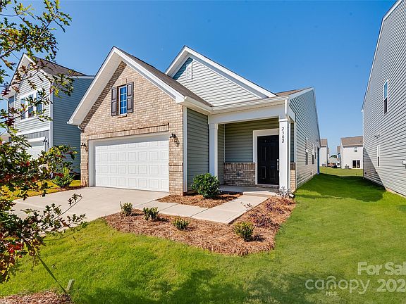 2nd image of 2302 Trollinger Dr