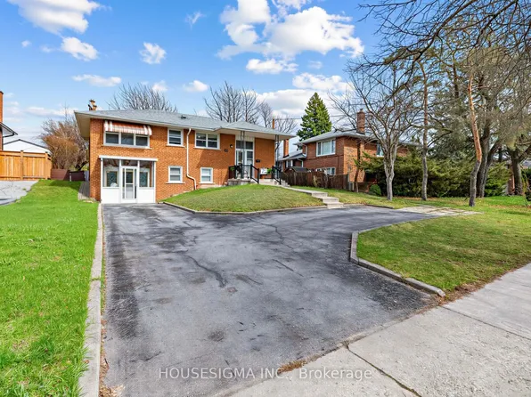 169 Sloane Ave, Toronto, ON M4A 2C2