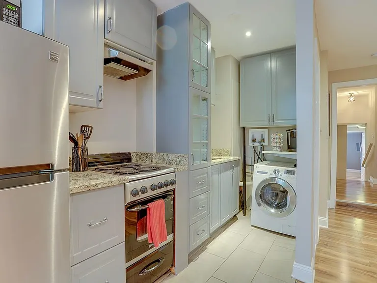 113 C St SE #3 — Photo 14
