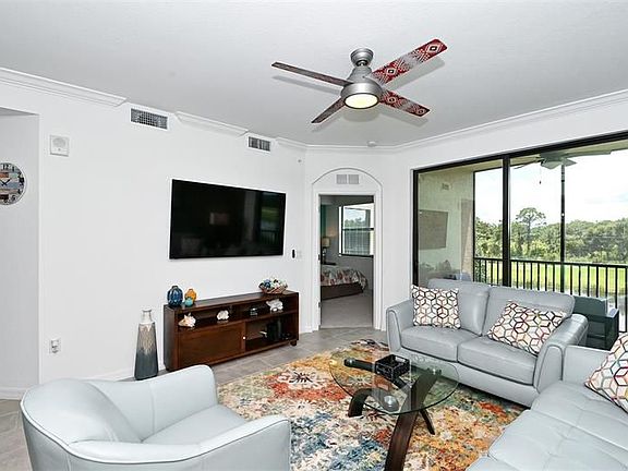 4th image of 18028 Gawthrop Dr #208