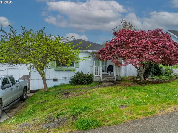 1874 Willow St, Myrtle Pt, OR 97458