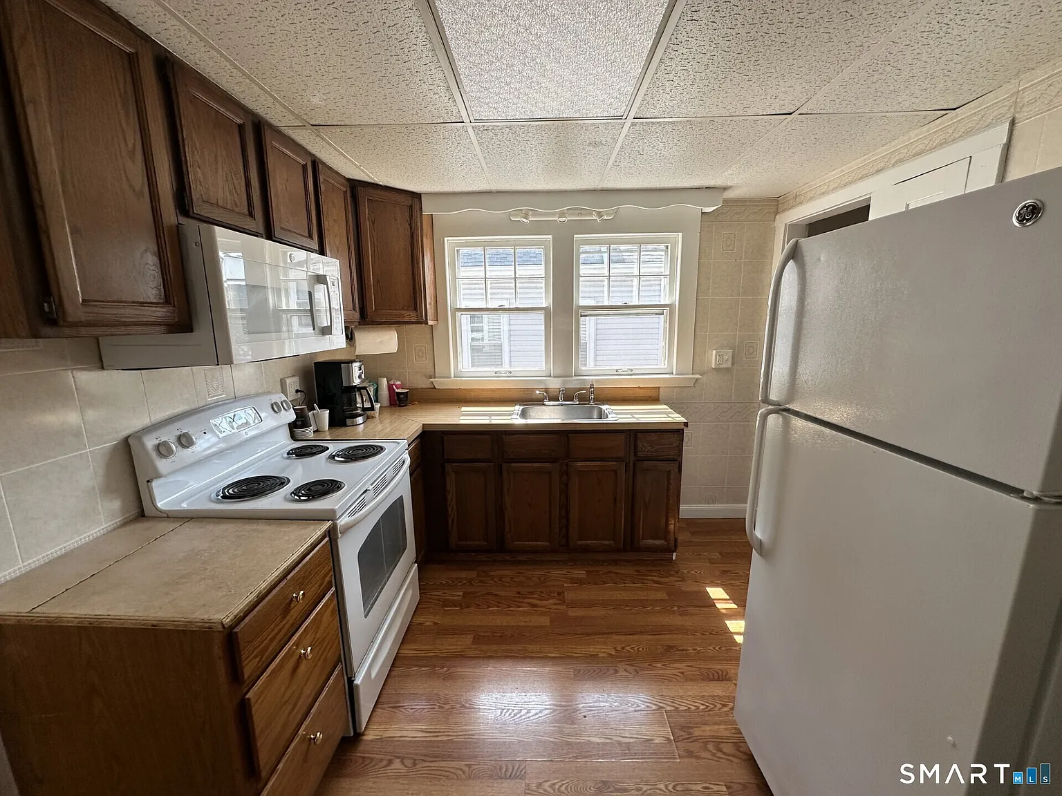 3 bed, 1.0 bath, 1716 sqft, $2,800 — Photo 4