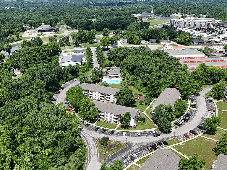 Park-Like Setting Close to Route 141