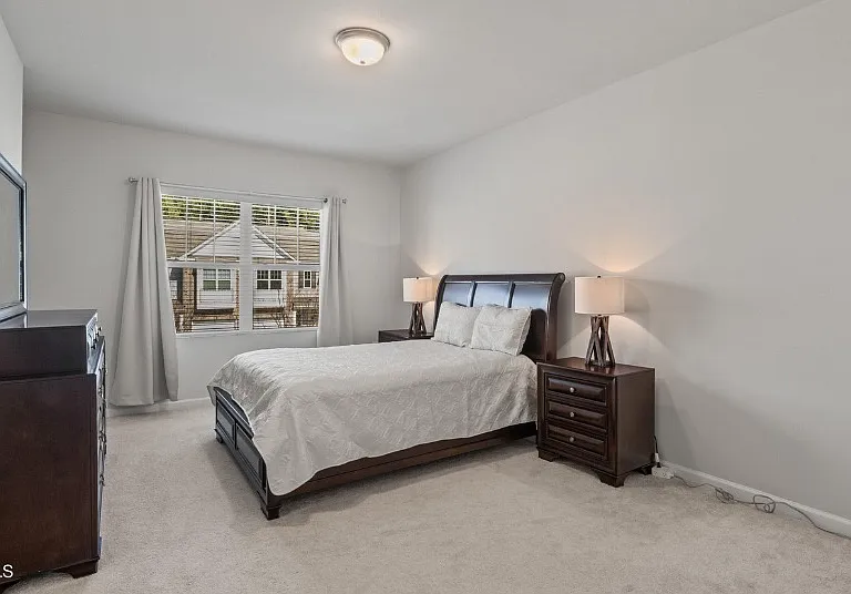 6102 Beale Loop — Photo 7