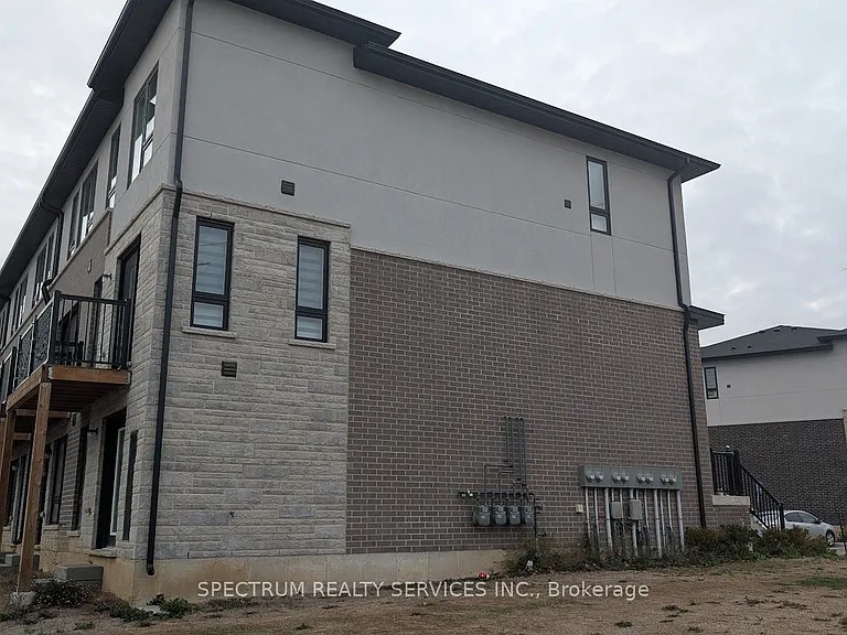 720 Grey St #50 — Photo 19