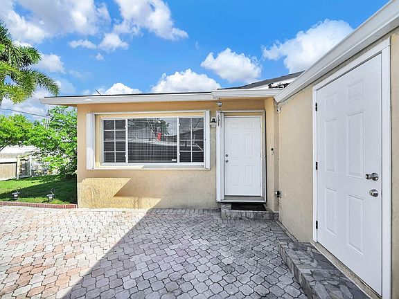 2nd image of 2171 SW 36TH Terrace