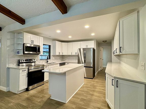 4th image of 877 Sugar House Dr