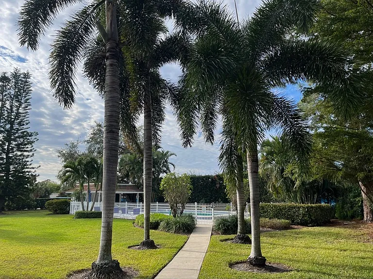 240 Palm River Blvd #C102 — Photo 3