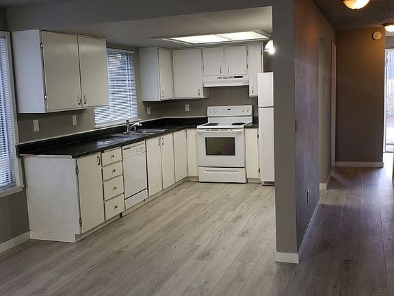 2nd image of 3011 Bridgeport Way W APT D
