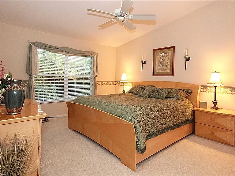 322 Melrose Pl #31 — Photo 8