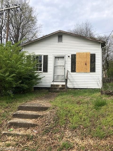 1st image of 310 W Morehead St