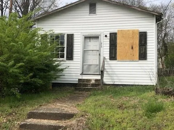 310 W Morehead St, Reidsville, NC 27320