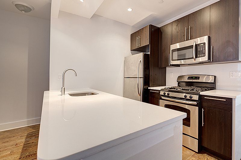 1st image of 216 Edgecombe Ave #200