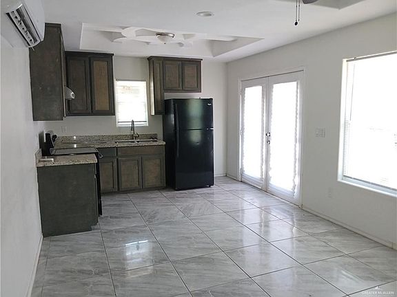 2nd image of 1012 S 17th 1/2 St #B