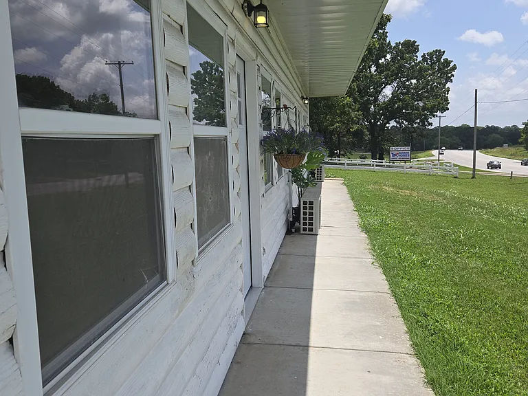 1259 N Business Highway 49 #A — Photo 23