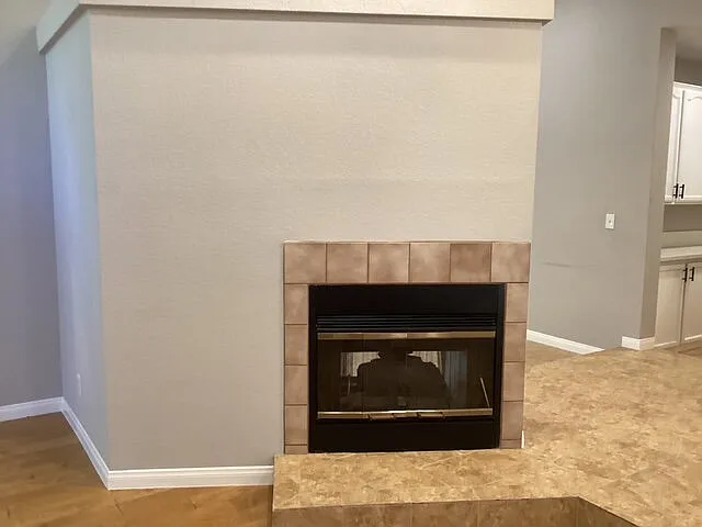 3 bed, 2.0 bath, 1726 sqft, $3,495 — Photo 2
