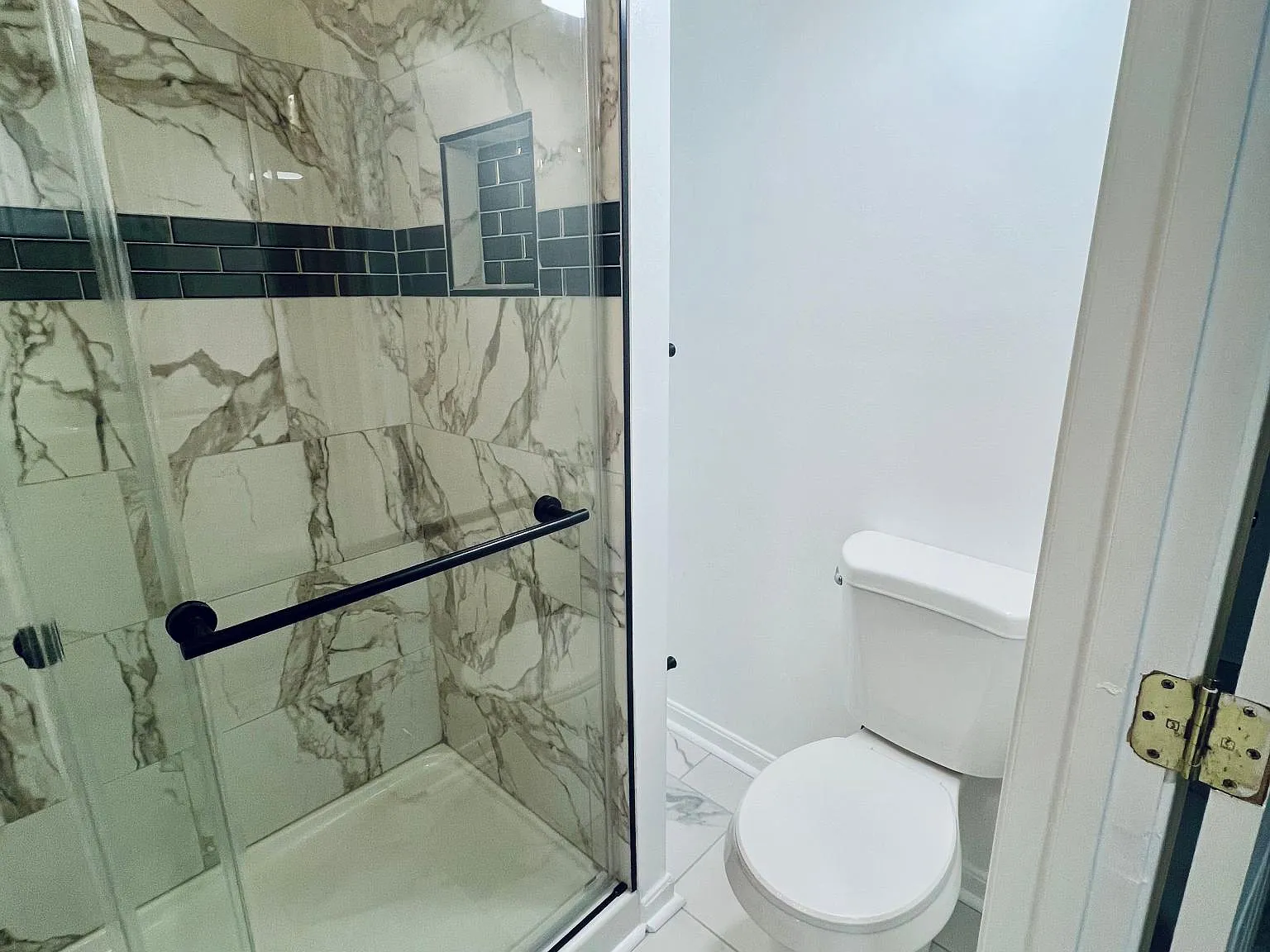 1 bed, 600 sqft, $1,045 — Photo 4