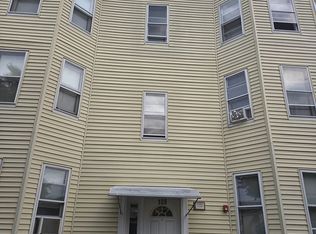 109 Grover St, Springfield, MA 01104