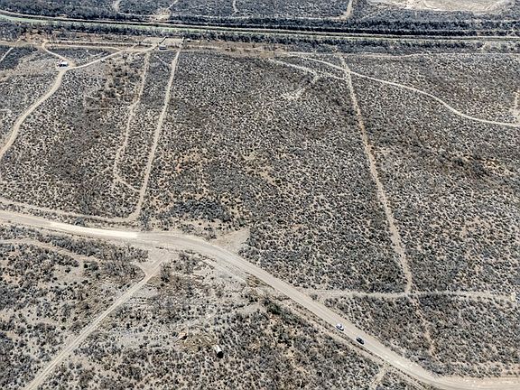 3rd image of 1161 Agua Dulce Rd