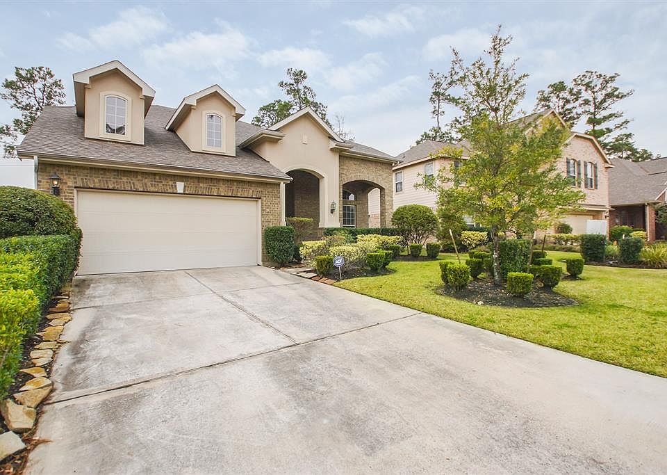1st image of 94 S Rocky Point Cir