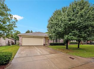 1852 Overland St, Fort Worth, TX 76131