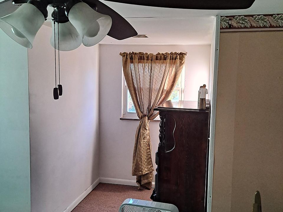 1st image of 7 Panorama Dr APT 2