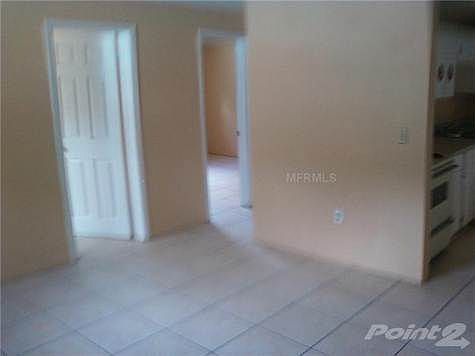4th image of 1929 6th Ave E